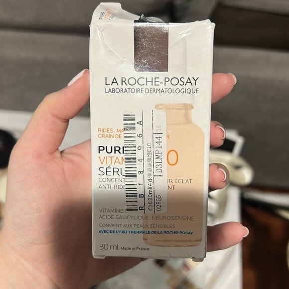 La Roche- Posay - pure 10% Vitamin C serum for face - Picture 2 of 4